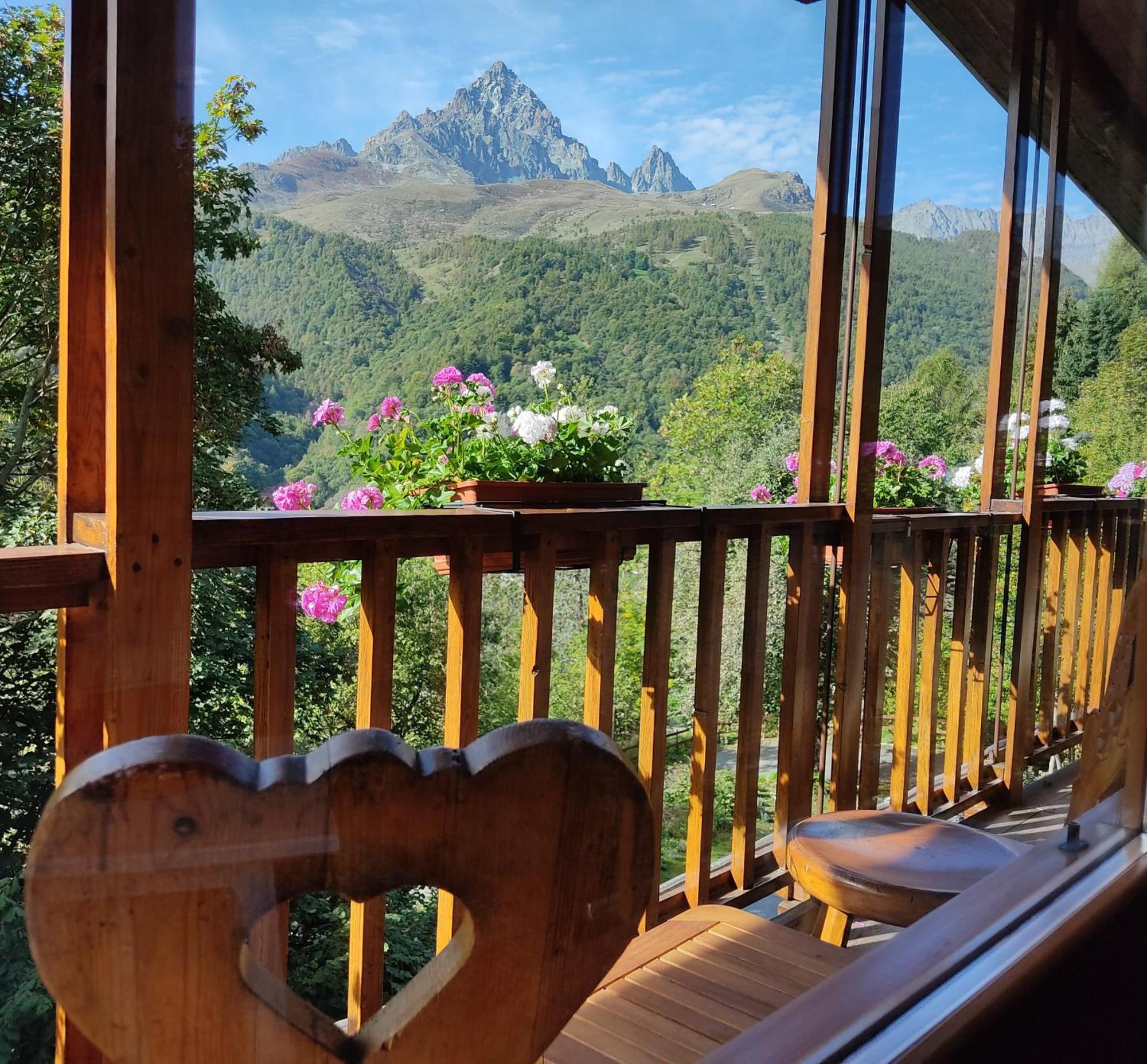 La Finestra Sul Monviso Apartment Crissolo Luaran gambar
