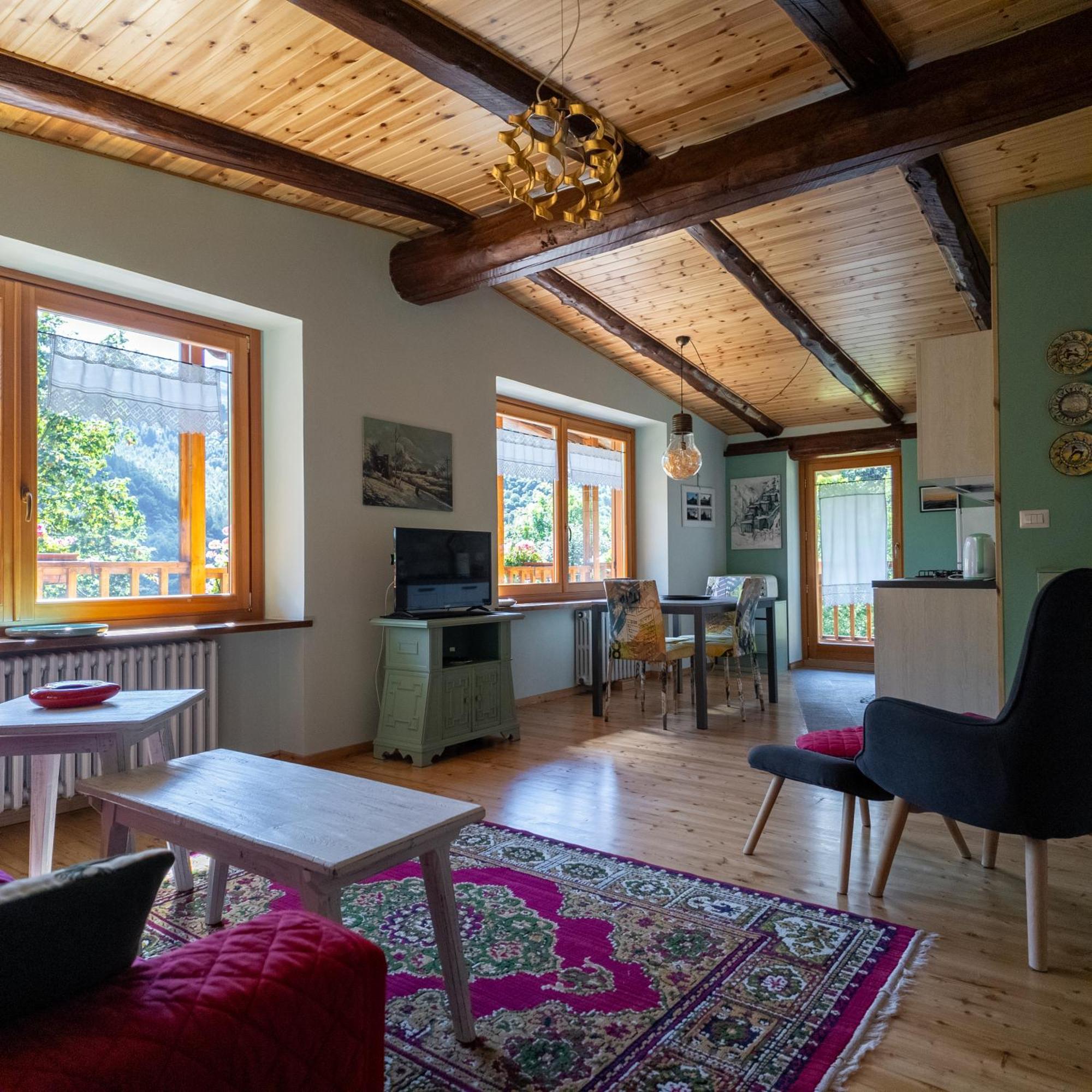 La Finestra Sul Monviso Apartment Crissolo Luaran gambar